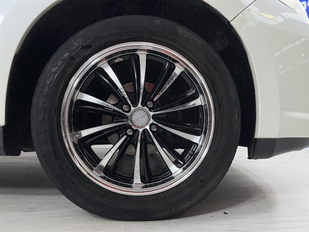 Photo '9' of Nissan Tiida Photo '9' of Nissan Tiida