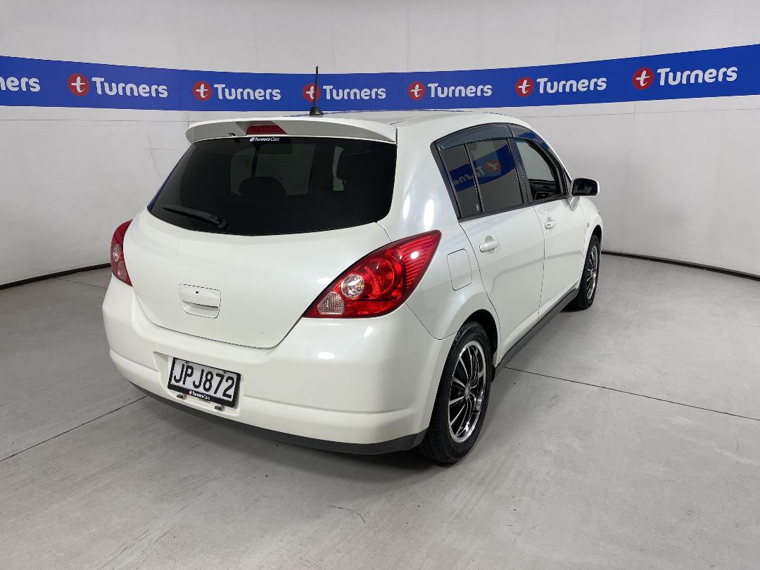 Photo '7' of Nissan Tiida Photo '7' of Nissan Tiida