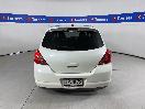Thumbnail '6' of Nissan Tiida