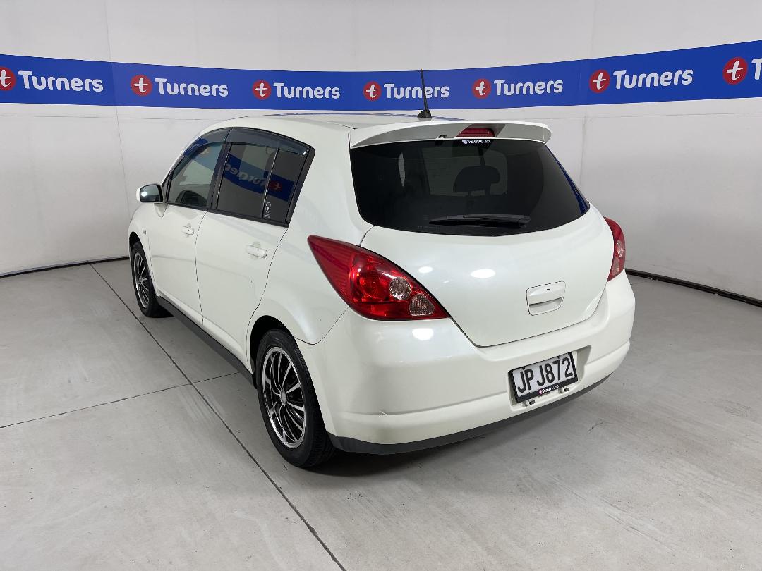 Photo '5' of Nissan Tiida Photo '5' of Nissan Tiida