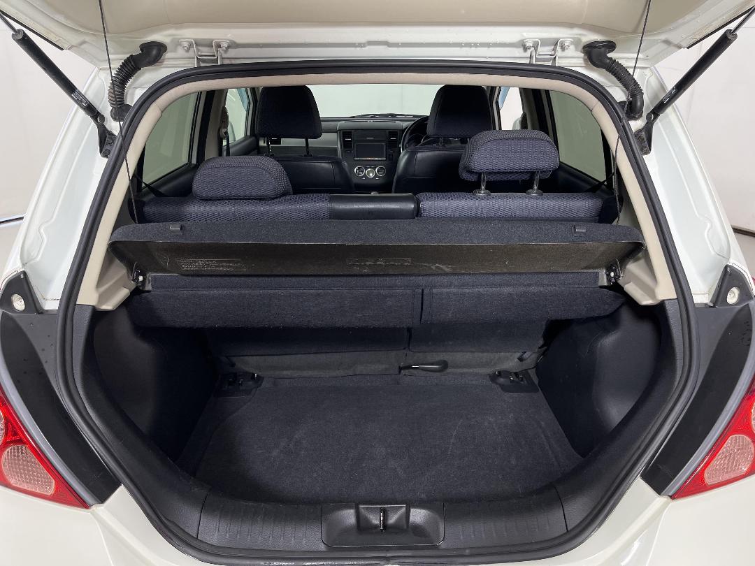 Photo '14' of Nissan Tiida Photo '14' of Nissan Tiida