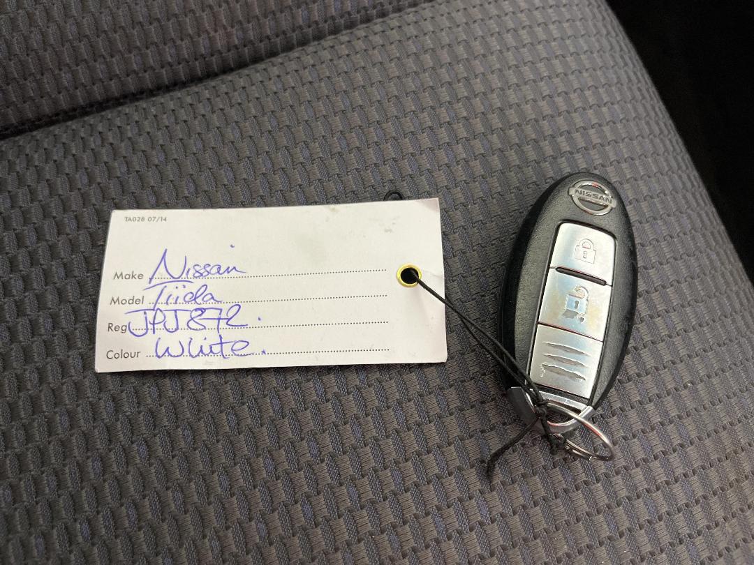 Photo '22' of Nissan Tiida Photo '22' of Nissan Tiida