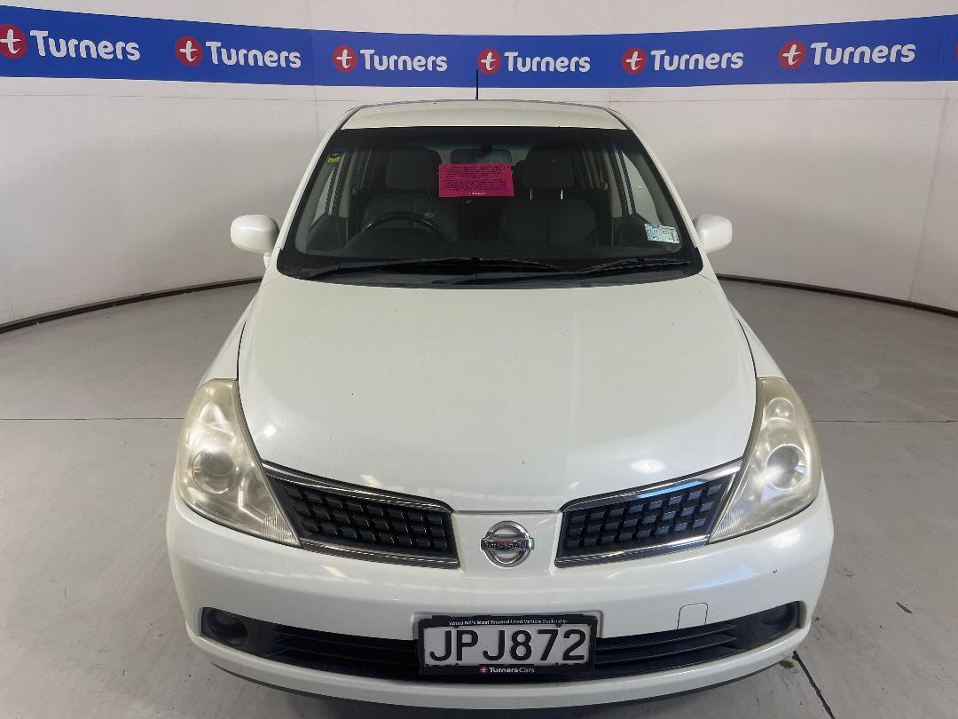 Photo '2' of Nissan Tiida