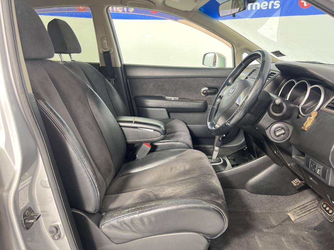 Photo '16' of Nissan Tiida