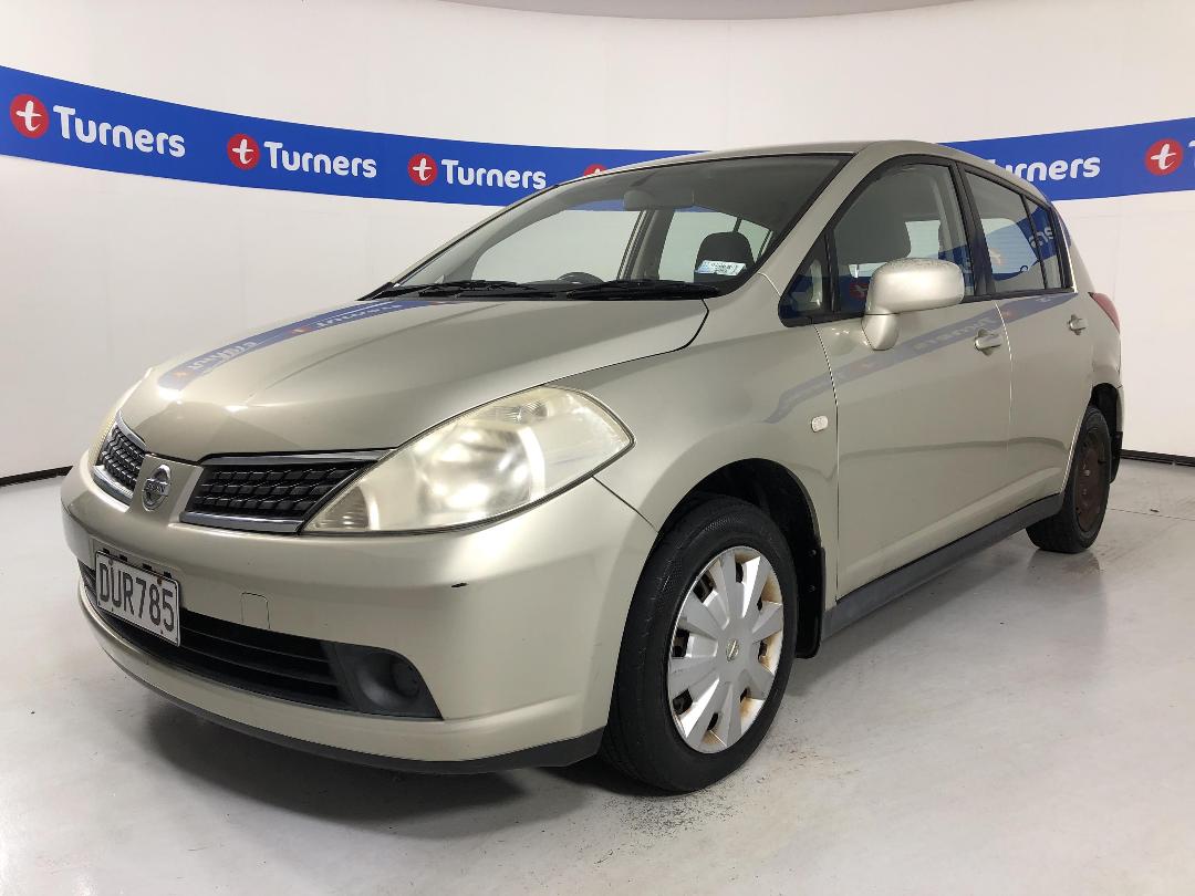 Photo '4' of Nissan Tiida