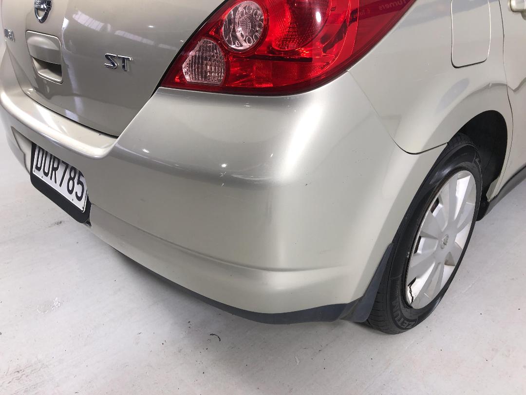 Photo '28' of Nissan Tiida