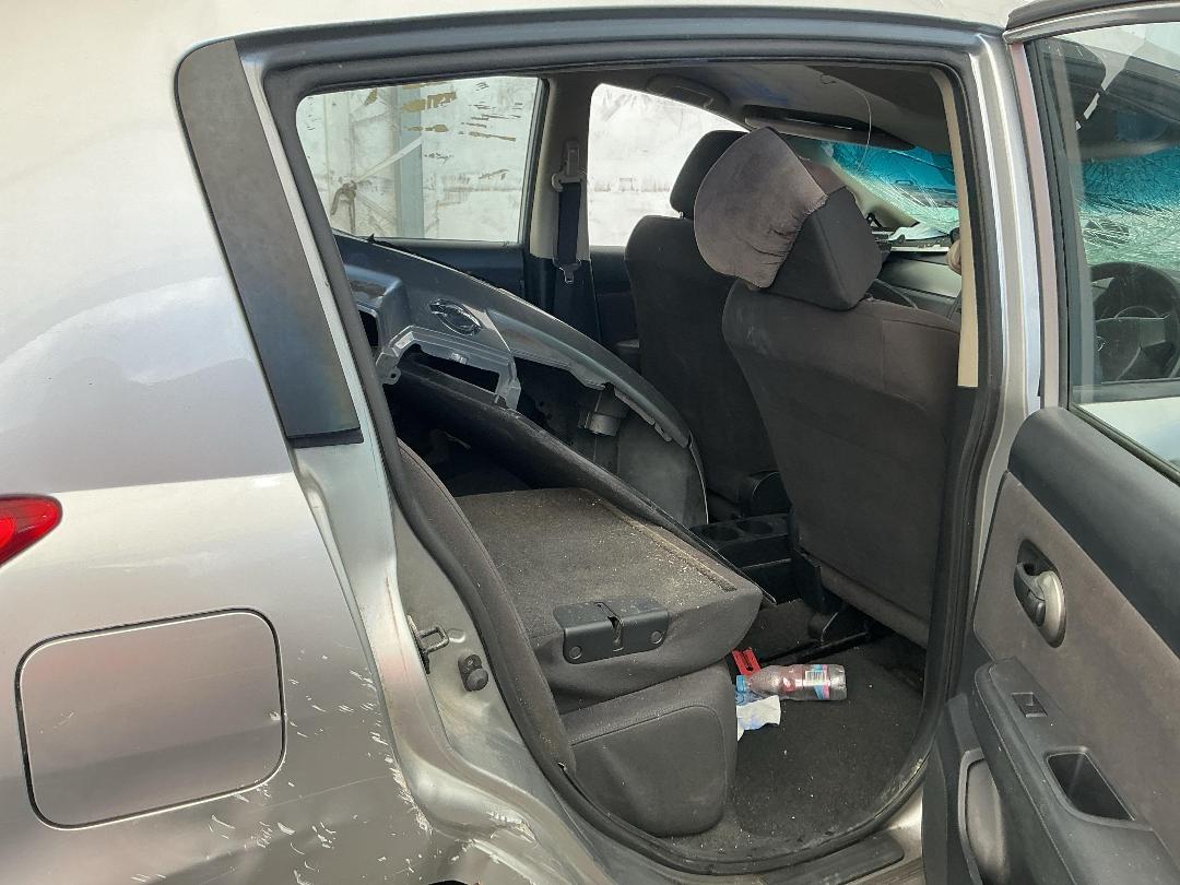 Photo '8' of Nissan Tiida ST Photo '8' of Nissan Tiida ST