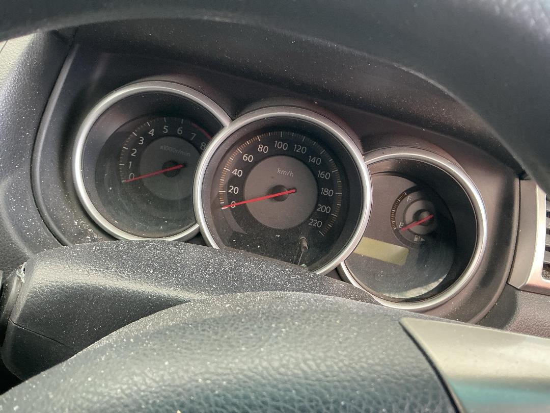 Photo '15' of Nissan Tiida ST Photo '15' of Nissan Tiida ST