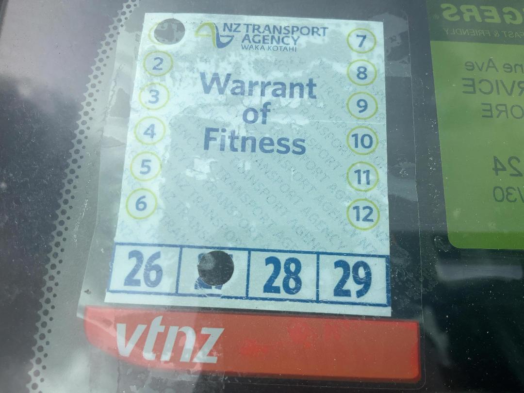 Photo '18' of Nissan Tiida Photo '18' of Nissan Tiida