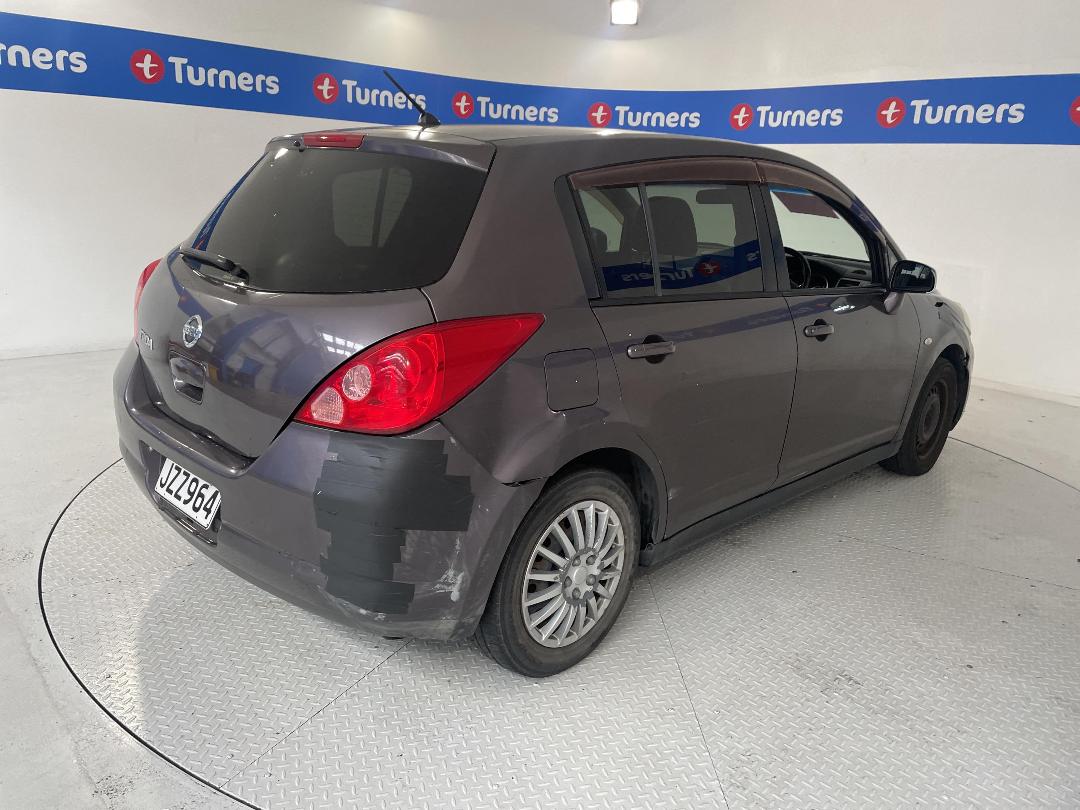 Photo '7' of Nissan Tiida Photo '7' of Nissan Tiida