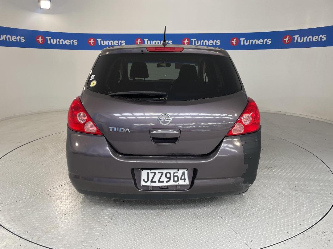 Photo '9' of Nissan Tiida Photo '9' of Nissan Tiida