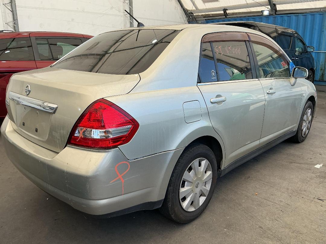 Photo '13' of Nissan Tiida Latio