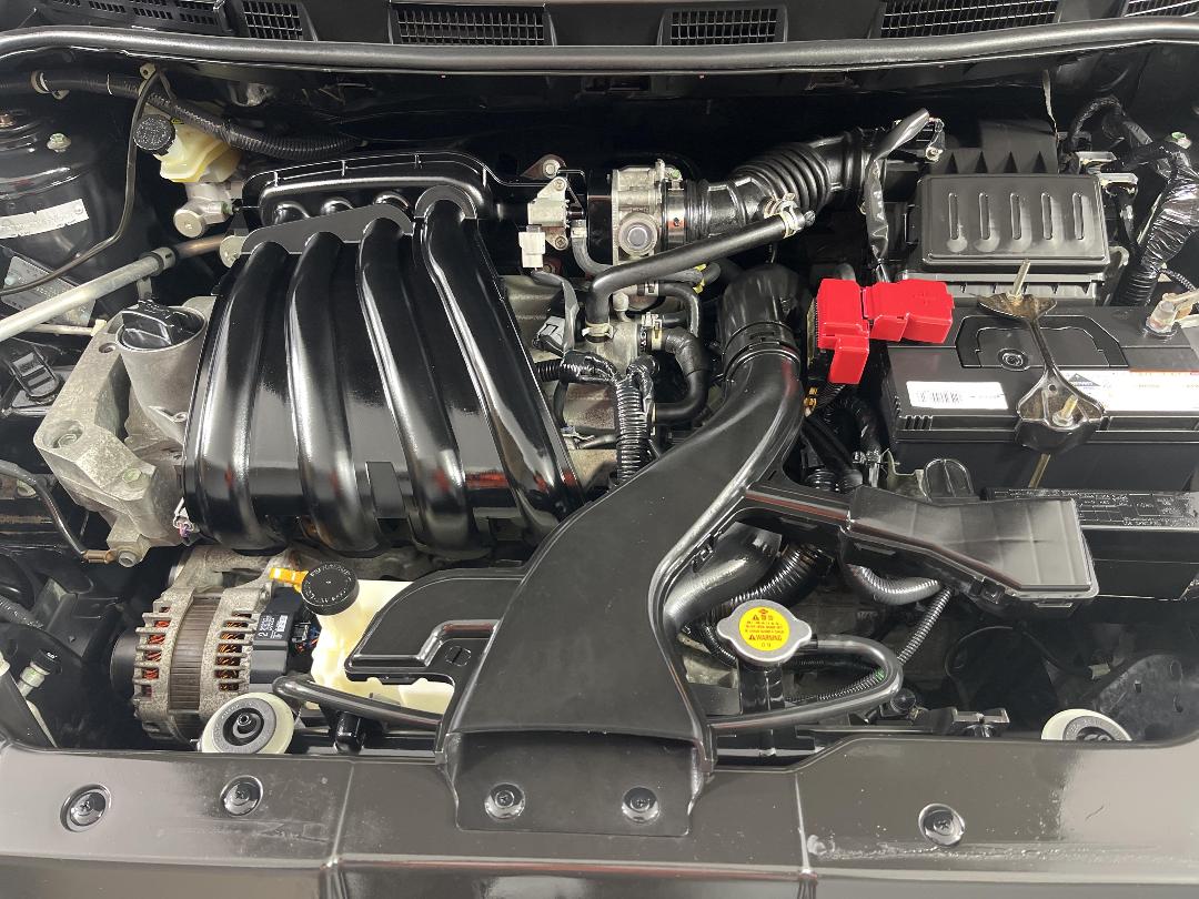 Photo '13' of Nissan Tiida