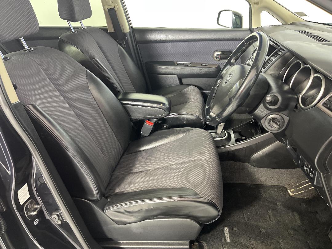 Photo '16' of Nissan Tiida