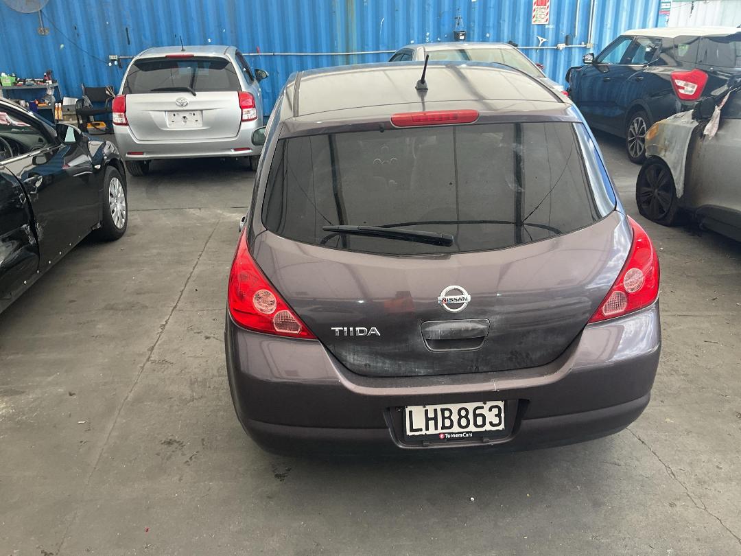 Photo '14' of Nissan Tiida