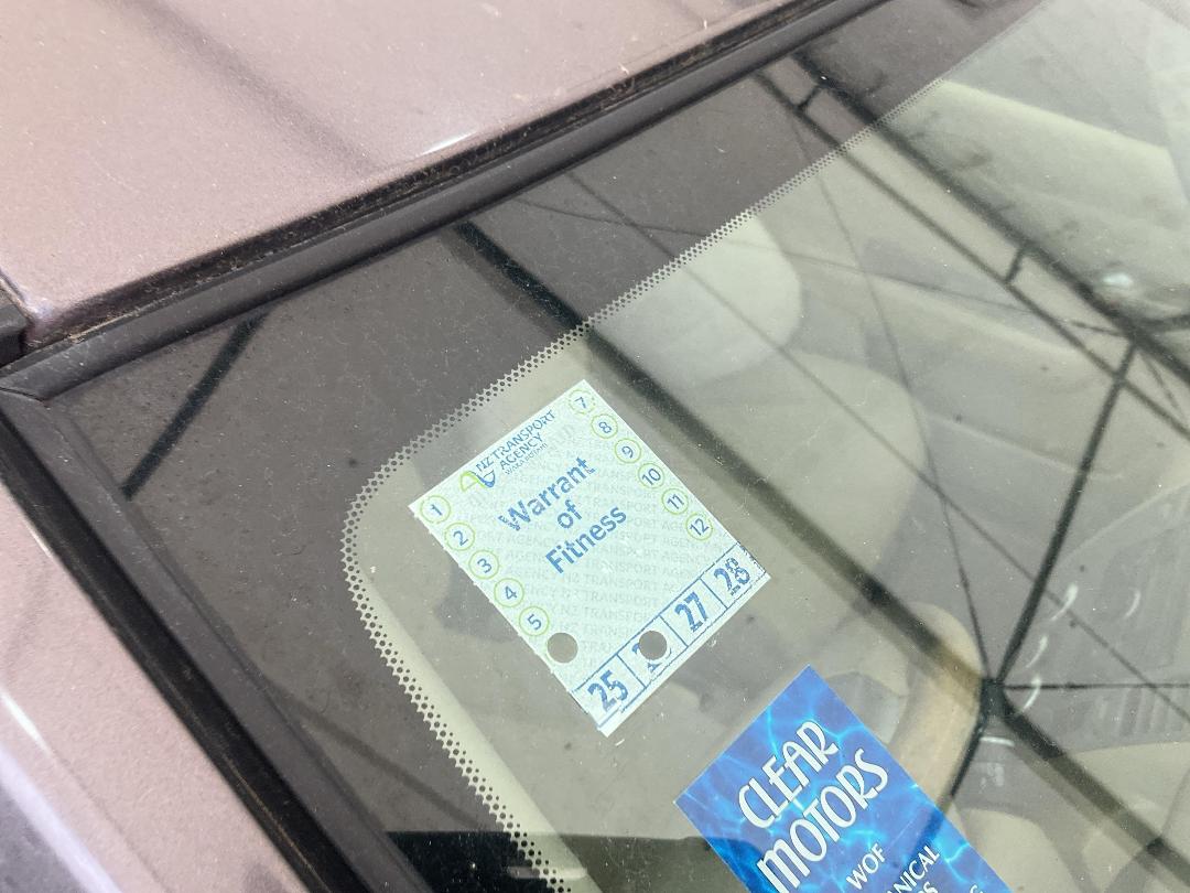 Photo '27' of Nissan Tiida