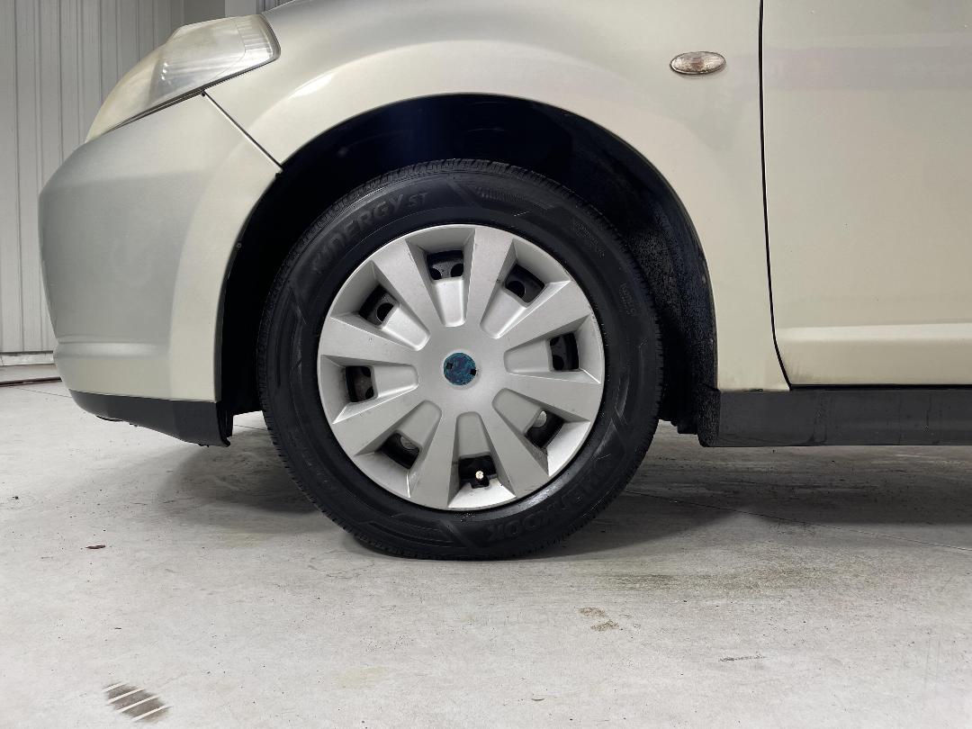 Photo '10' of Nissan Tiida