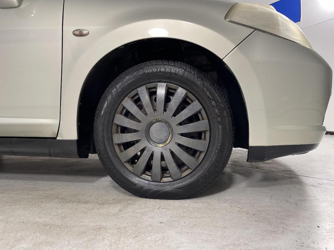 Photo '9' of Nissan Tiida