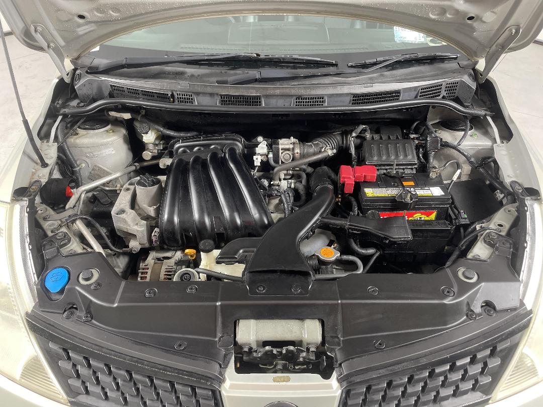 Photo '13' of Nissan Tiida