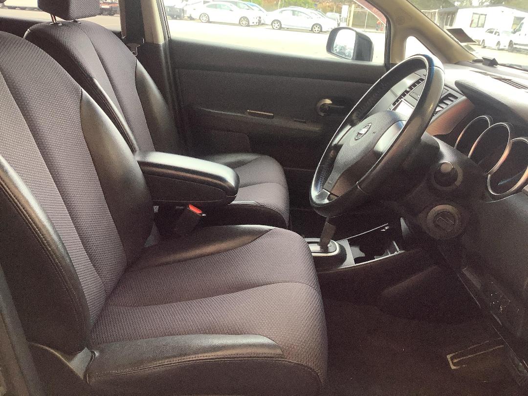 Photo '9' of Nissan Tiida