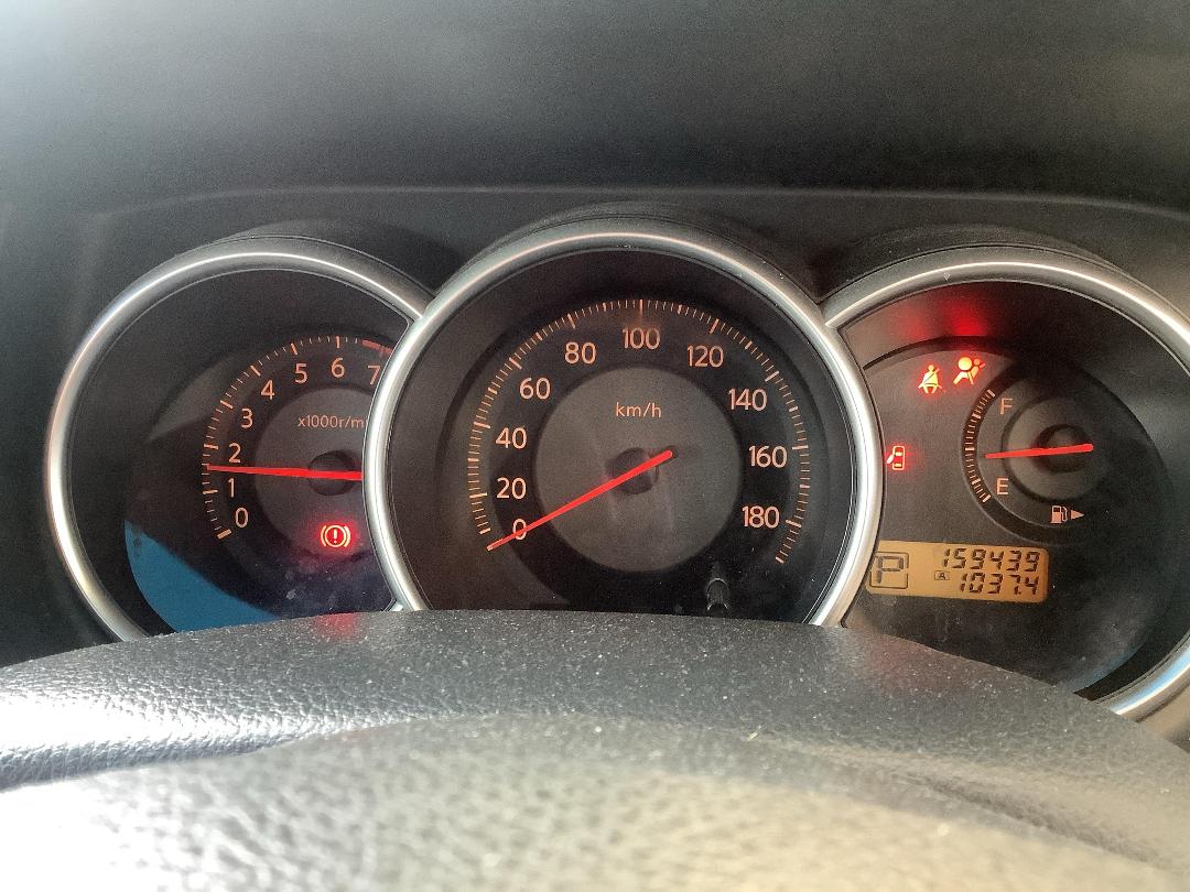 Photo '14' of Nissan Tiida