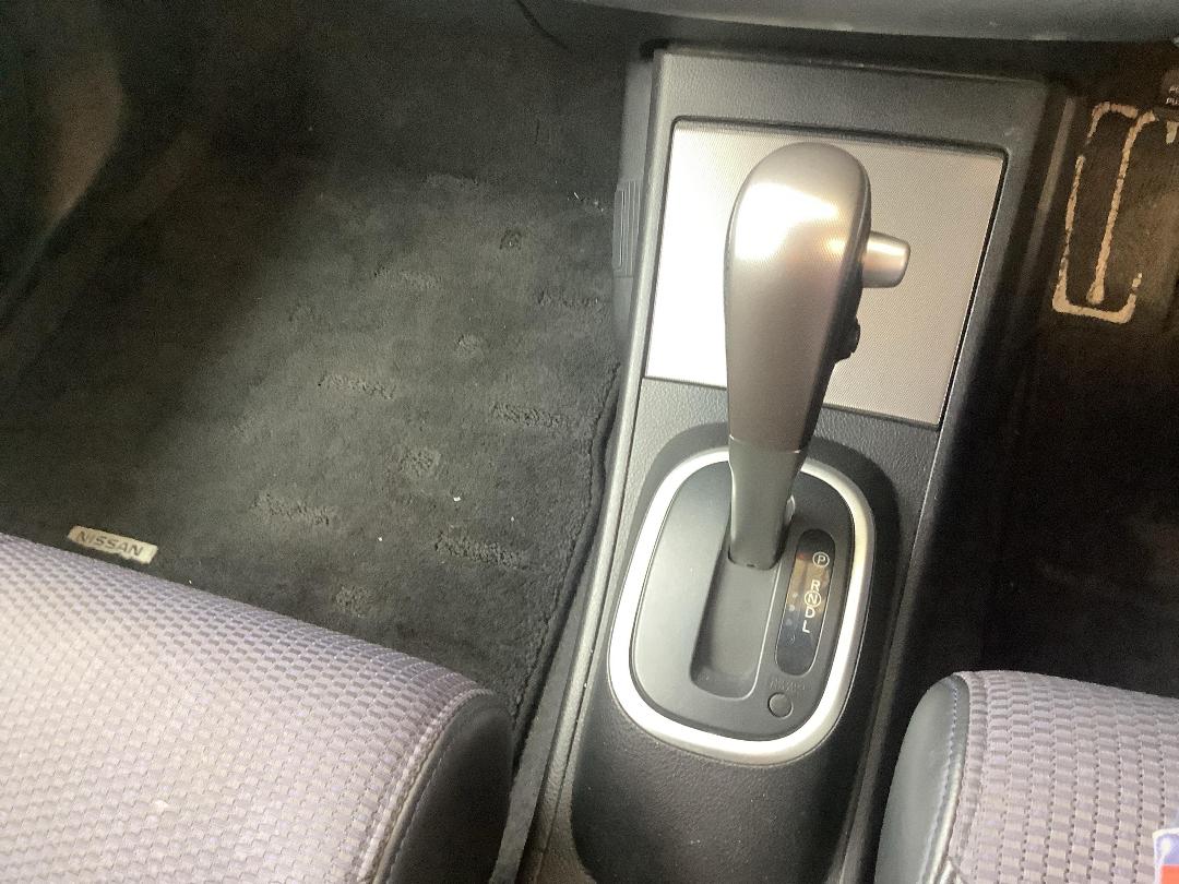 Photo '15' of Nissan Tiida