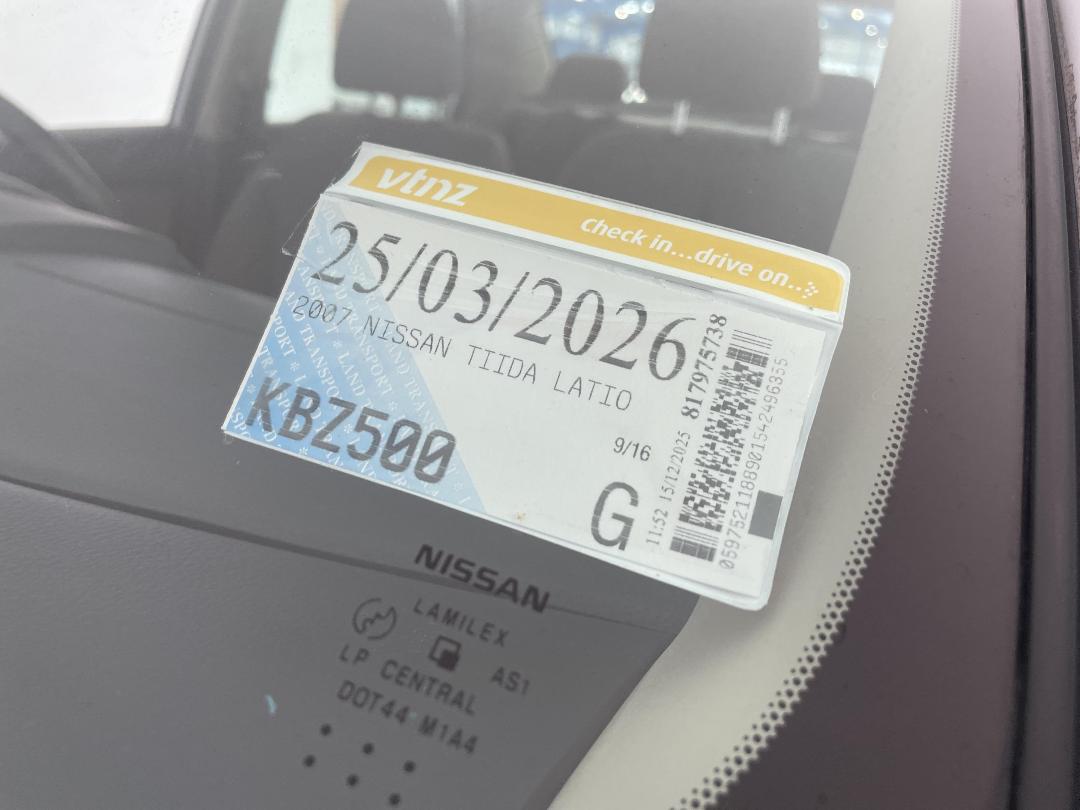 Photo '31' of Nissan Tiida