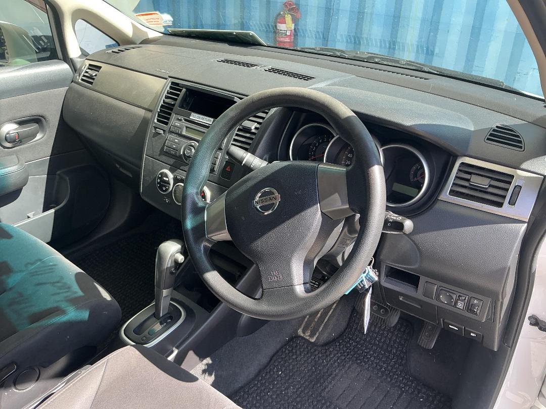 Photo '18' of Nissan Tiida Latio