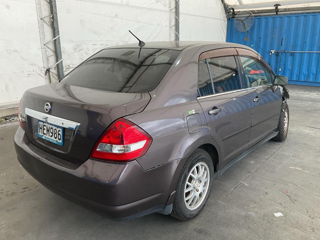 Photo '8' of Nissan Tiida