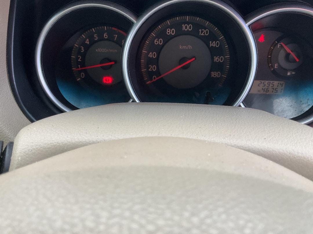 Photo '15' of Nissan Tiida