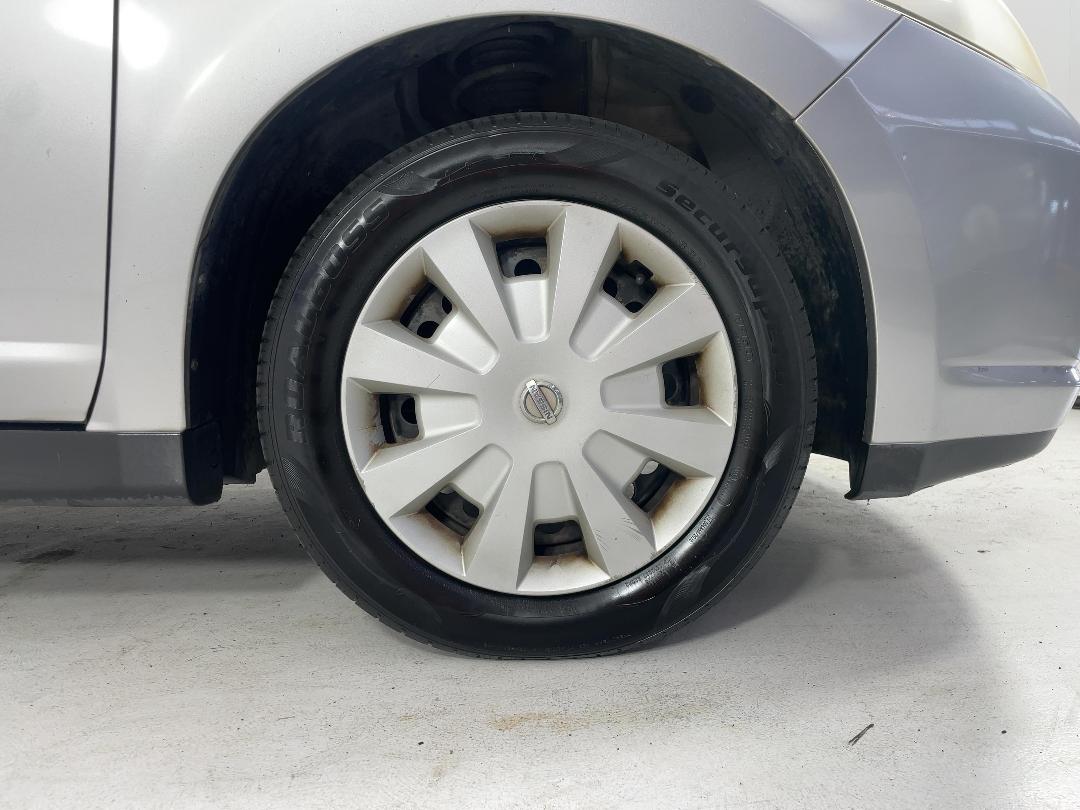 Photo '9' of Nissan Tiida