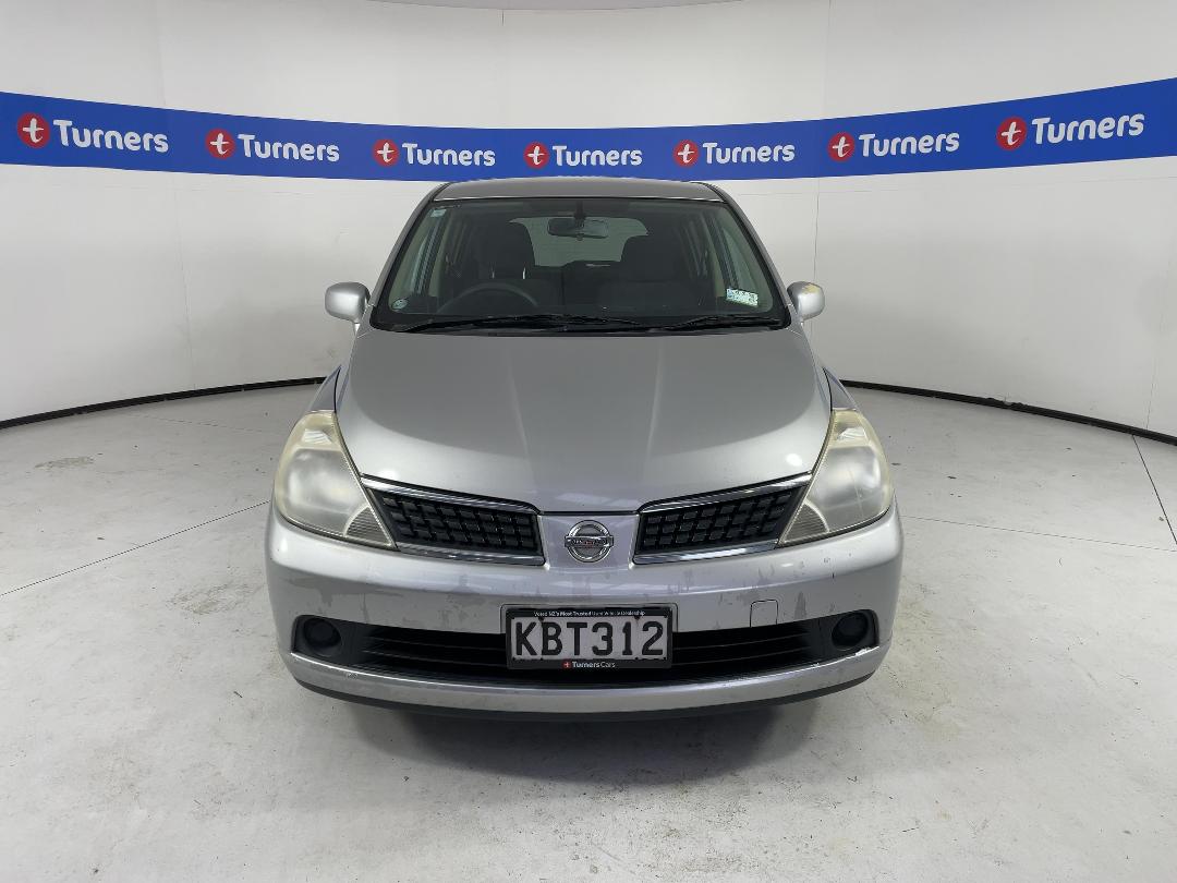 Photo '2' of Nissan Tiida