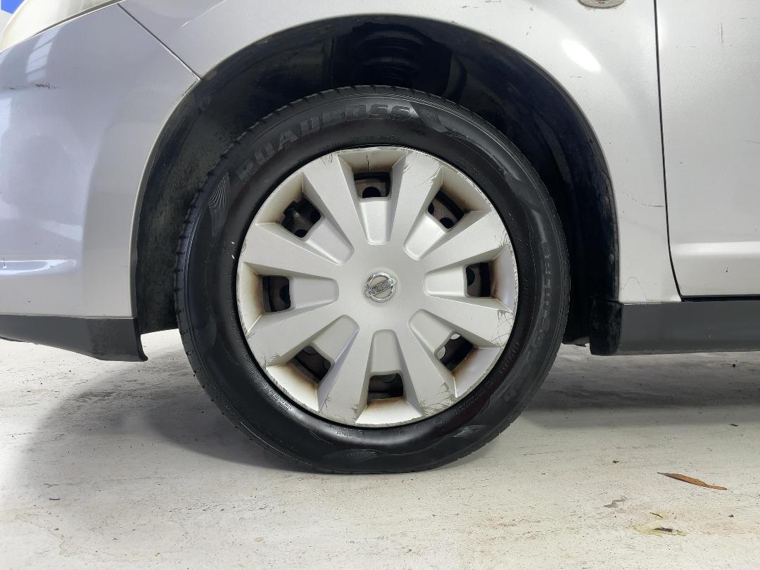 Photo '10' of Nissan Tiida