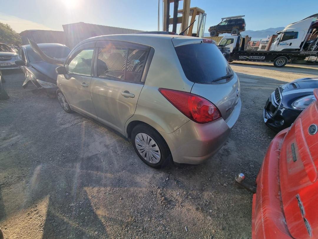 Photo '2' of Nissan Tiida