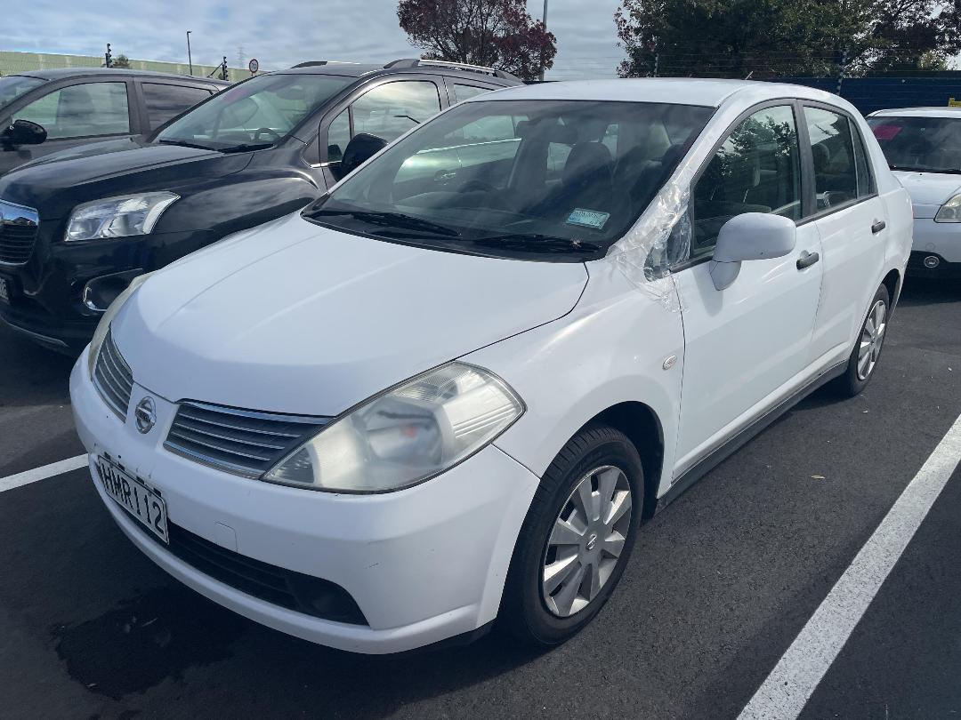 Photo '4' of Nissan Tiida