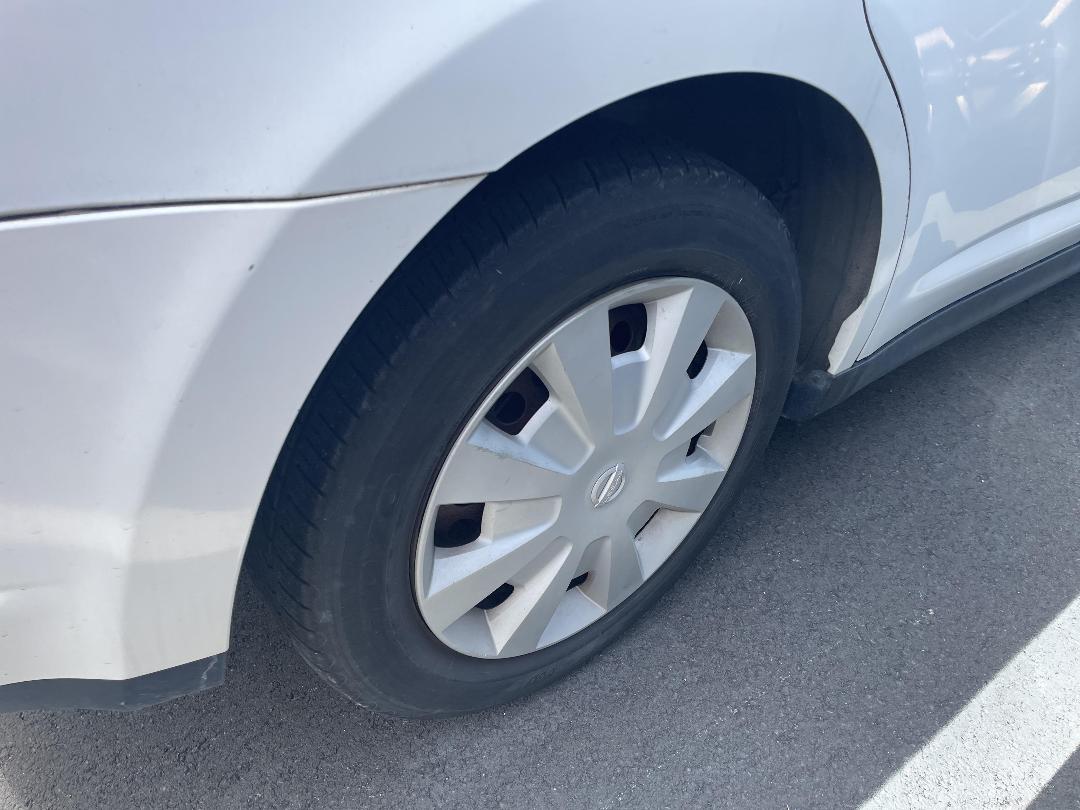 Photo '8' of Nissan Tiida