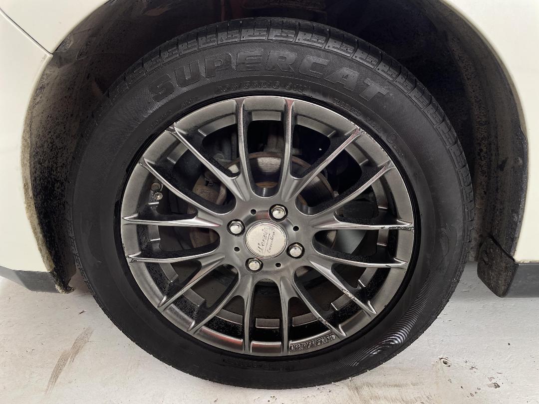 Photo '10' of Nissan Tiida Photo '10' of Nissan Tiida