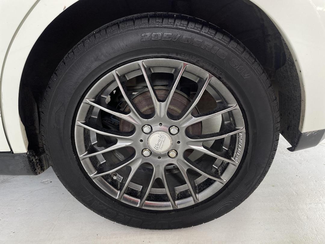 Photo '11' of Nissan Tiida Photo '11' of Nissan Tiida