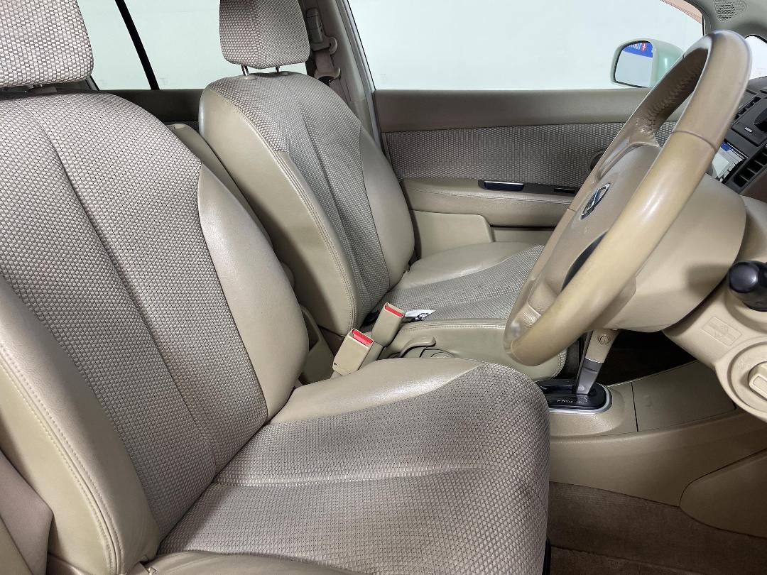 Photo '16' of Nissan Tiida Photo '16' of Nissan Tiida