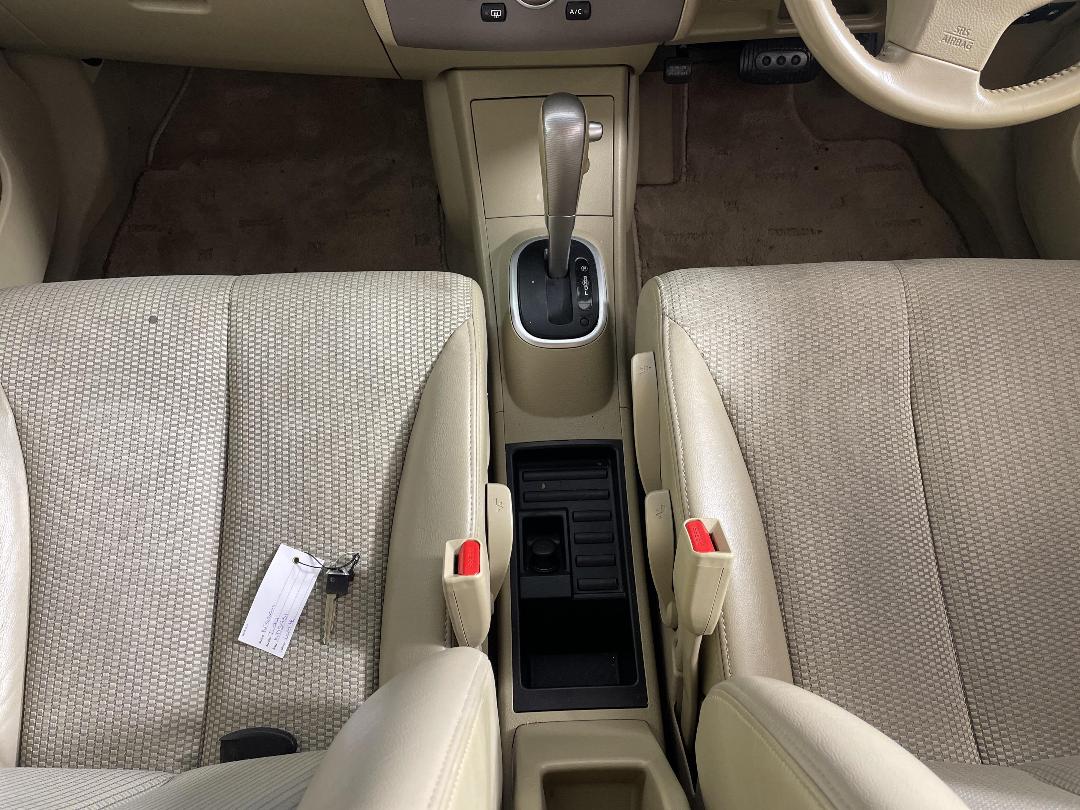 Photo '18' of Nissan Tiida Photo '18' of Nissan Tiida