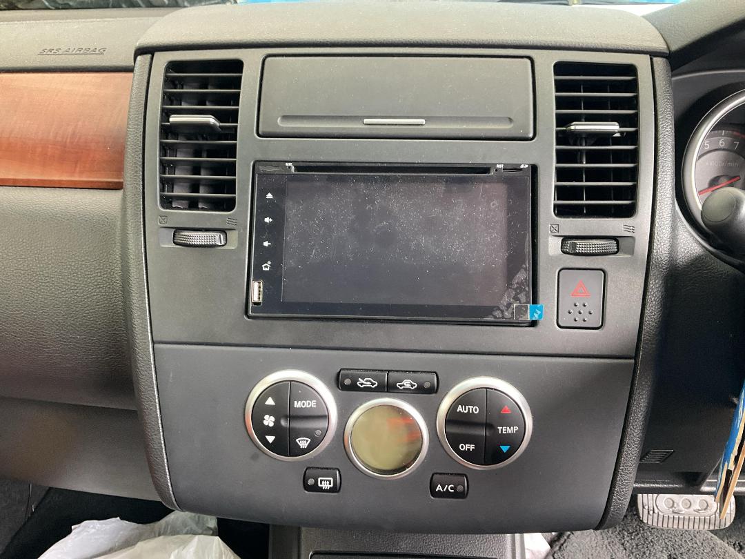 Photo '11' of Nissan Tiida Latio