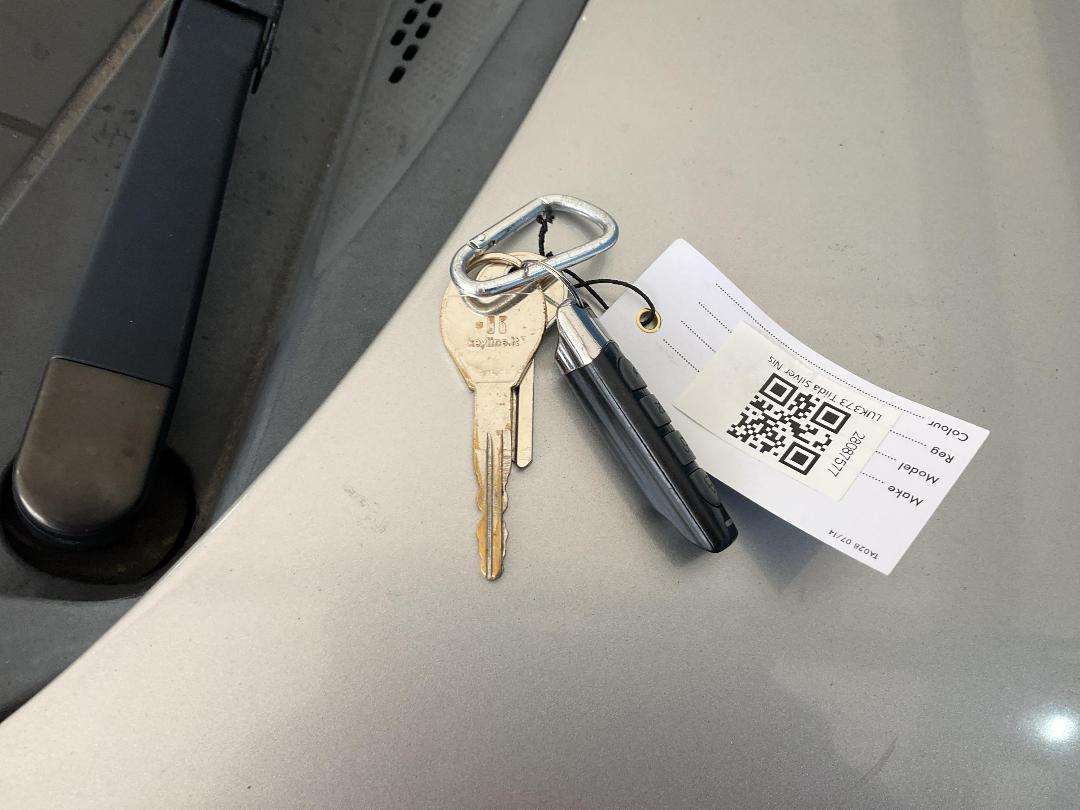 Photo '13' of Nissan Tiida Latio