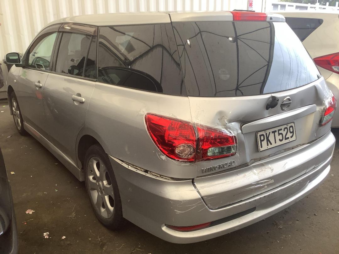 Photo '5' of Nissan Wingroad Photo '5' of Nissan Wingroad