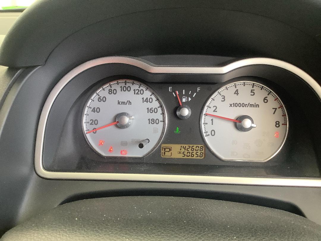 Photo '14' of Nissan Wingroad Photo '14' of Nissan Wingroad