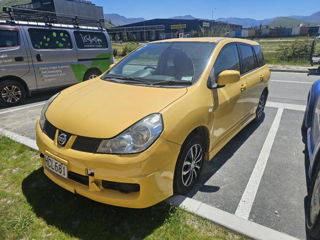 Photo '4' of Nissan Wingroad Photo '4' of Nissan Wingroad