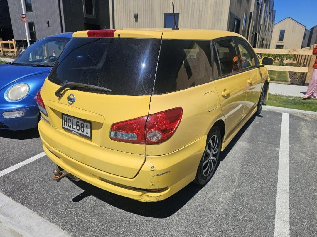 Photo '8' of Nissan Wingroad Photo '8' of Nissan Wingroad