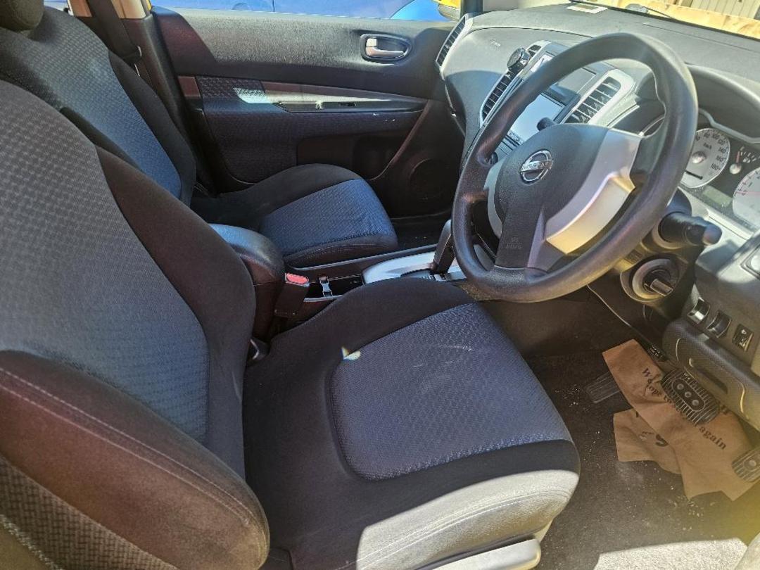 Photo '12' of Nissan Wingroad Photo '12' of Nissan Wingroad