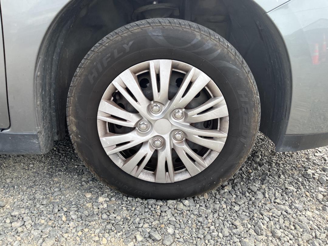 Photo '7' of Nissan Wingroad