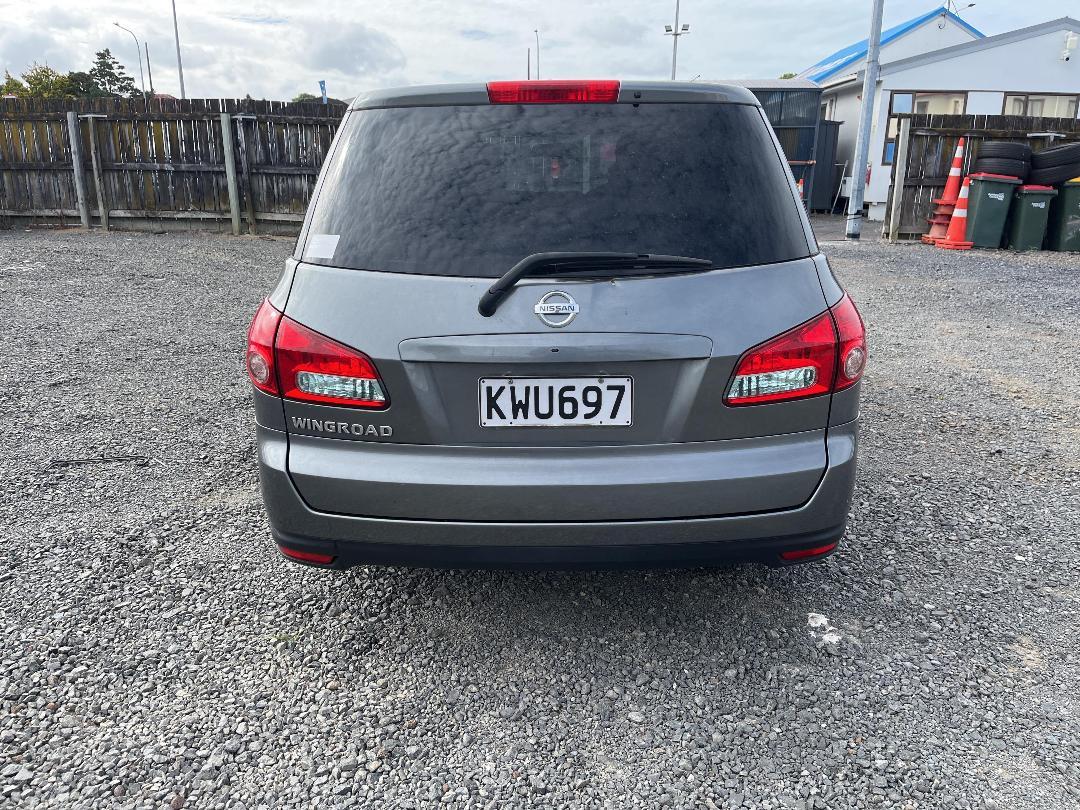 Photo '5' of Nissan Wingroad