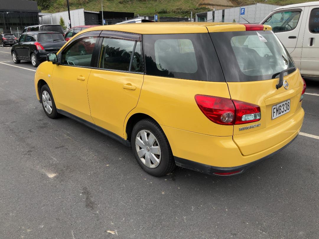 Photo '5' of Nissan Wingroad Photo '5' of Nissan Wingroad